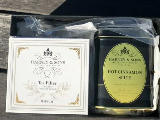 Paris Tea - Flavored Black Tea - Free Domestic Shipping - Harney & Sons  Fine Teas